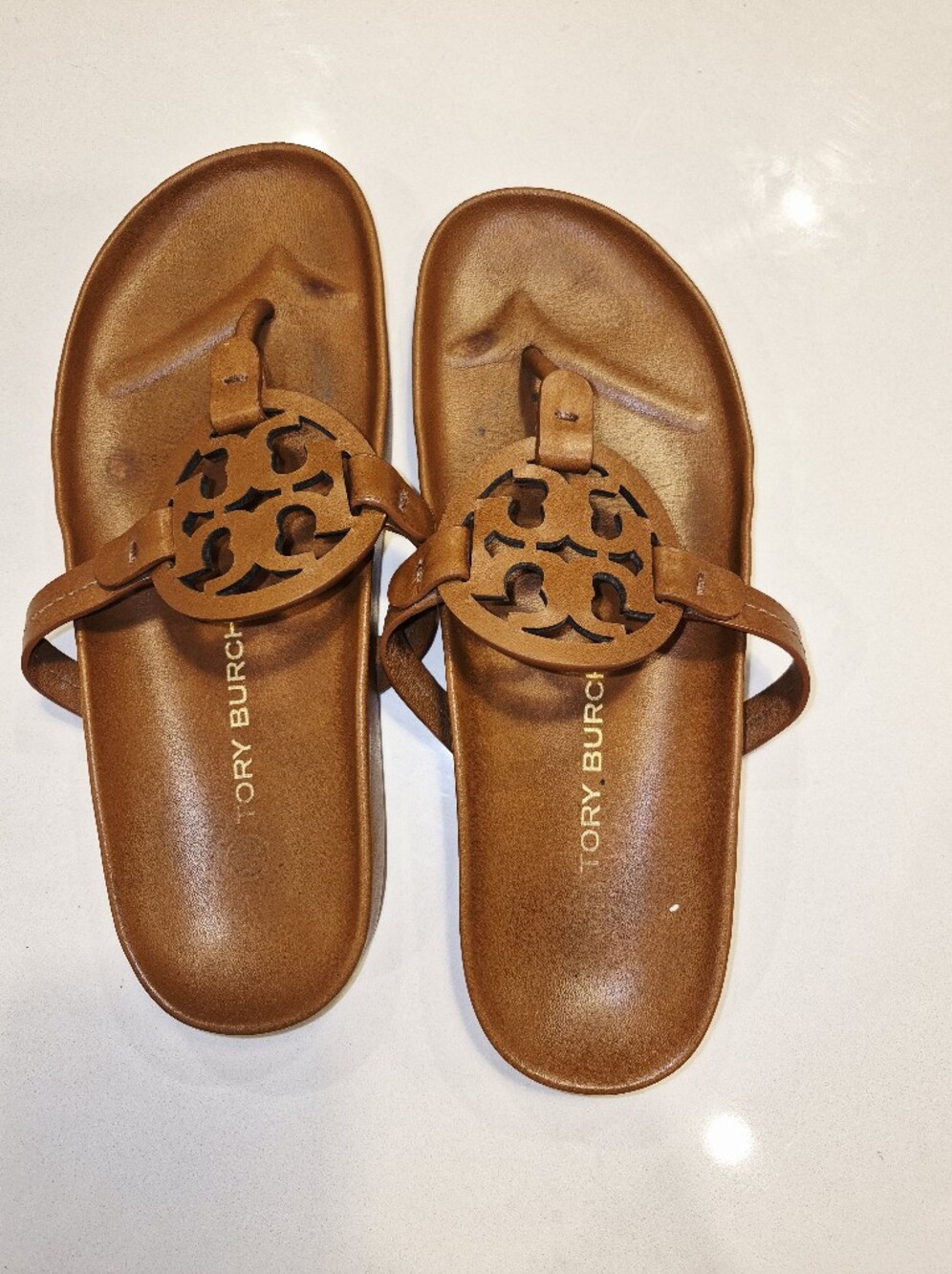 Tory Burch Cognac Leather Logo Thong Sandals Size 8.5